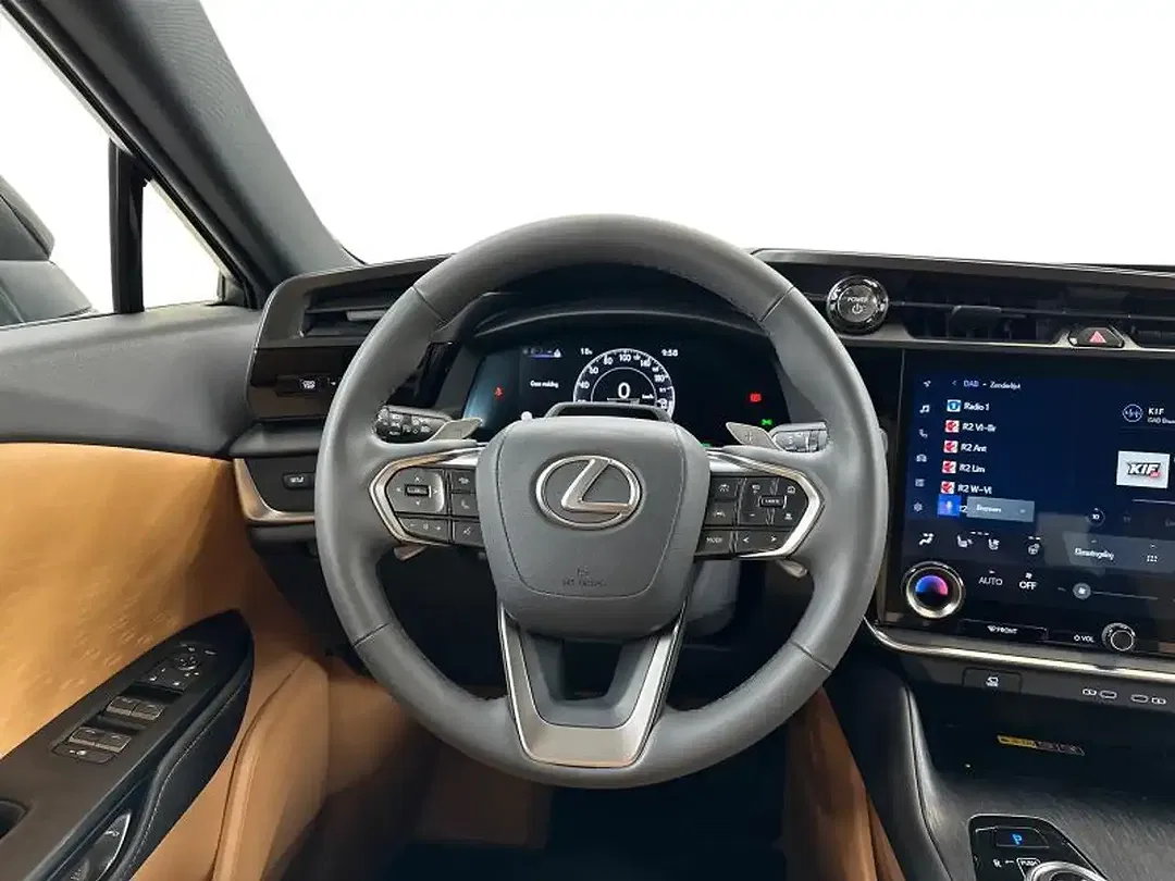 Lexus RZ - Thumbnail 10