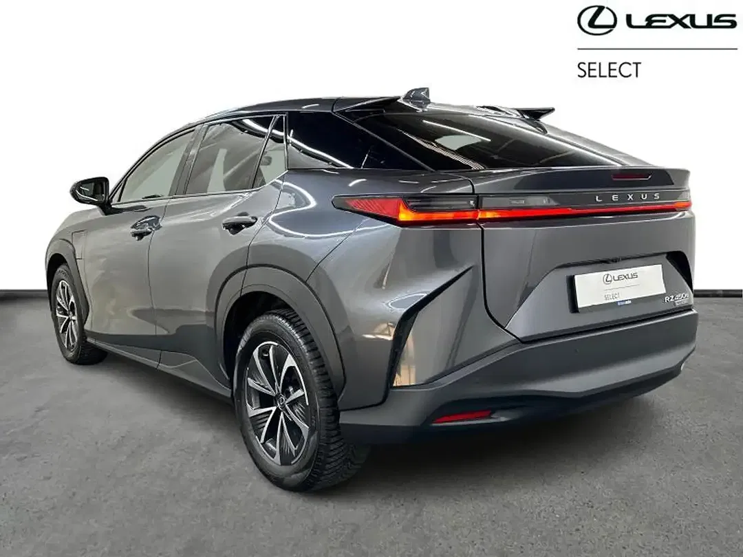 Lexus RZ - Thumbnail 3