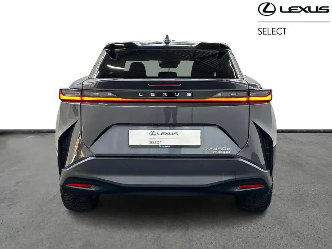 Lexus RZ - Thumbnail 6