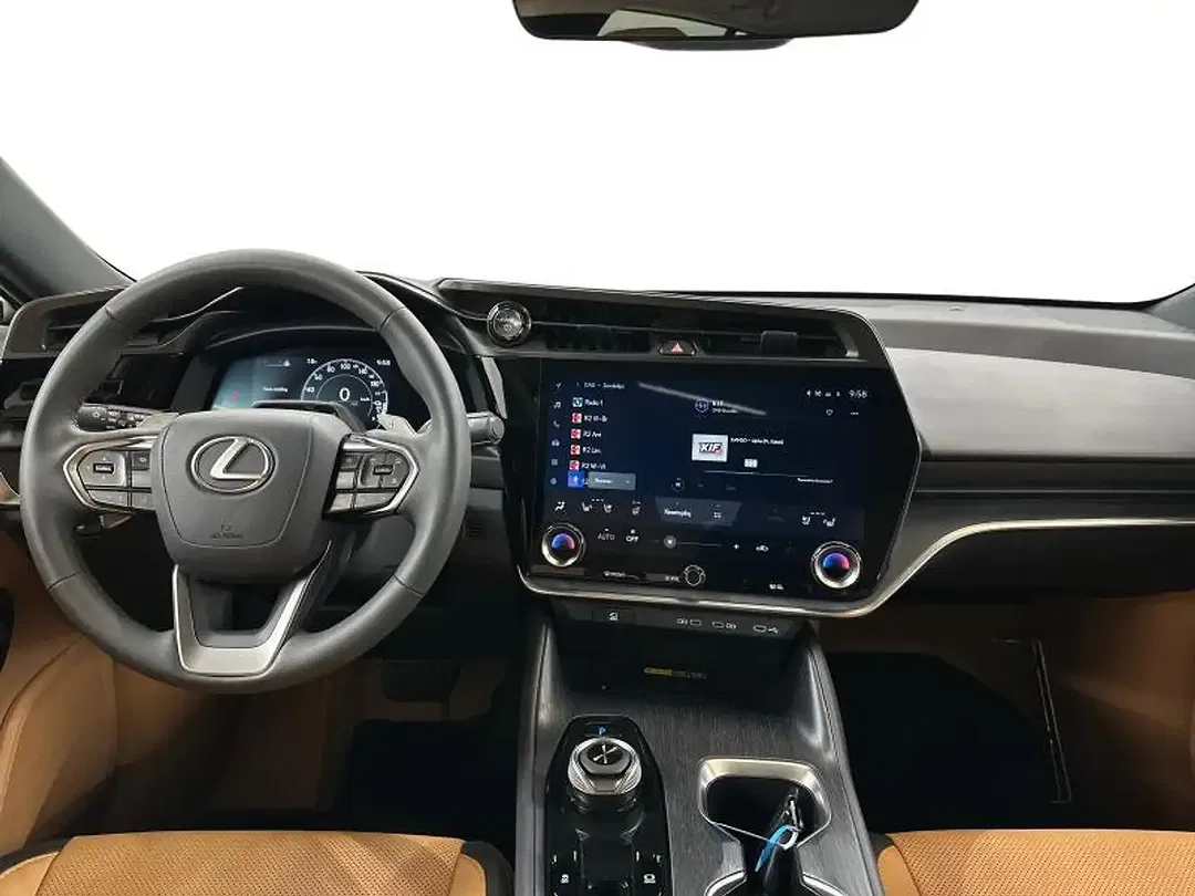 Lexus RZ - Thumbnail 9