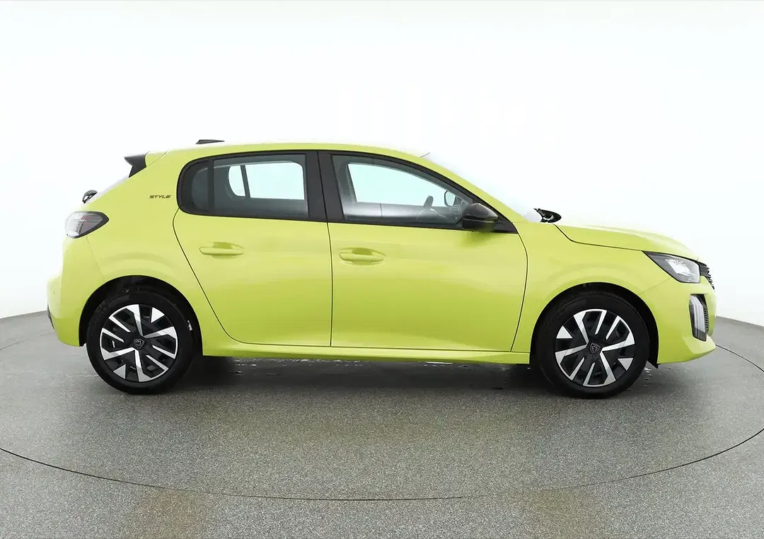 Peugeot 208 - Thumbnail 5