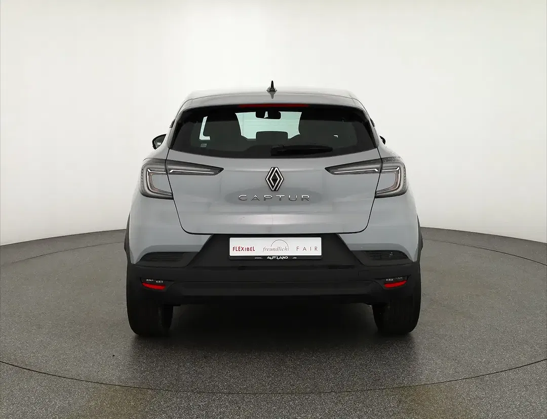Renault Captur - Thumbnail 3