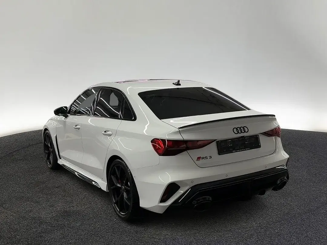 Audi RS3 - Thumbnail 2