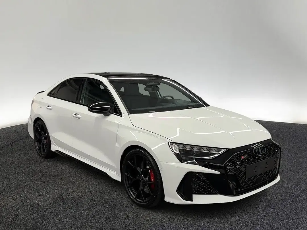 Audi RS3 - Thumbnail 3