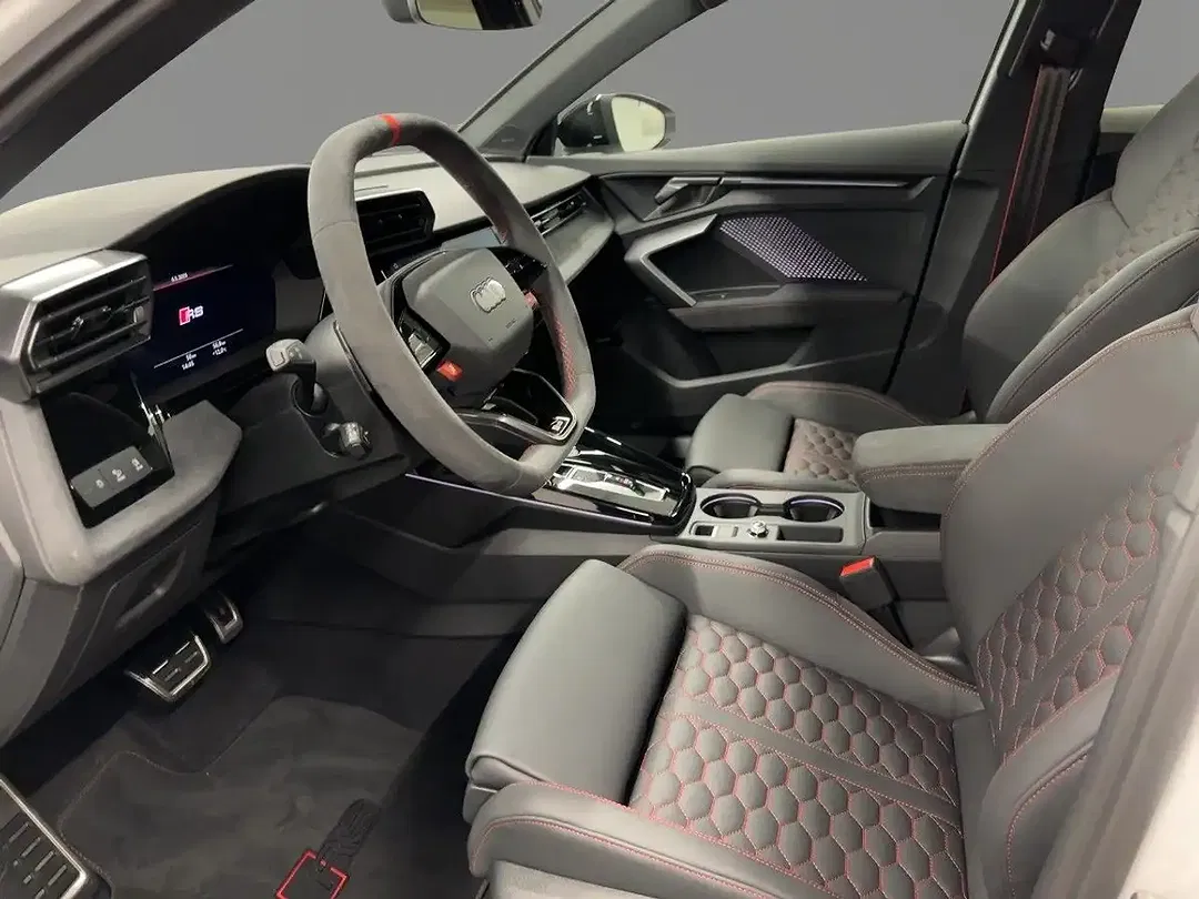 Audi RS3 - Thumbnail 5