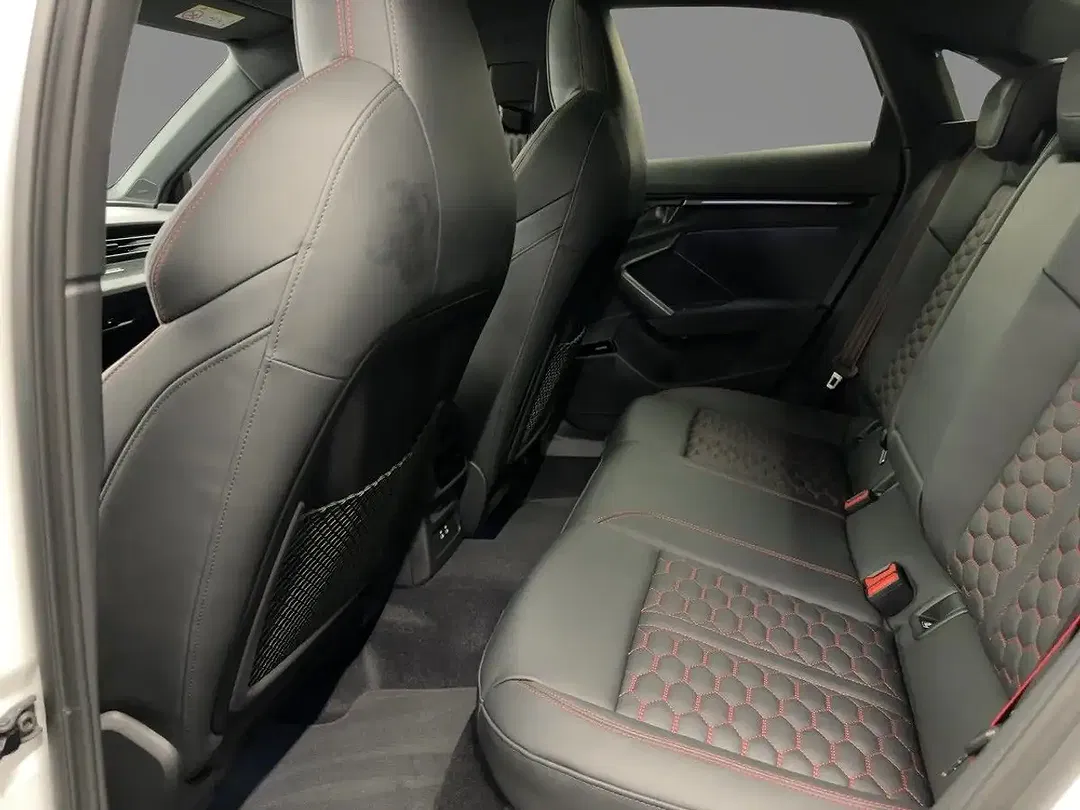 Audi RS3 - Thumbnail 6