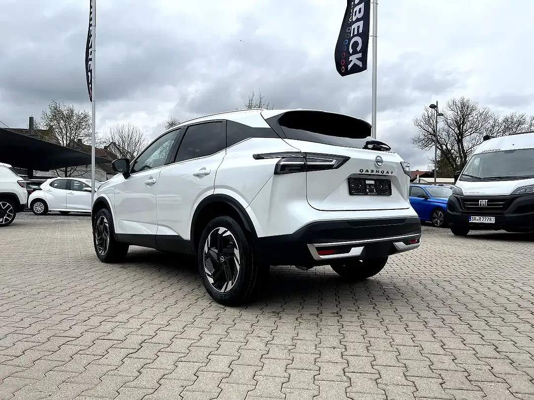 Nissan Qashqai - Thumbnail 2