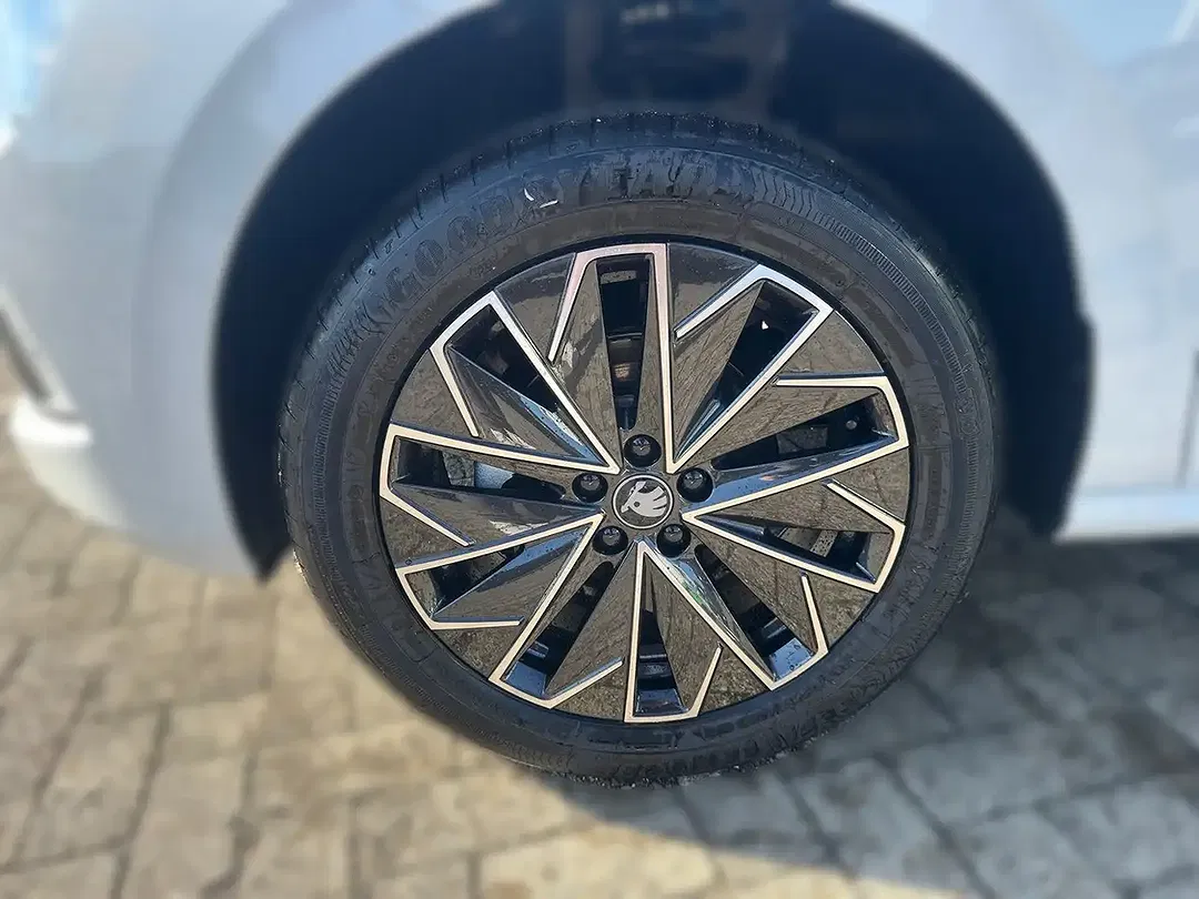Skoda Kamiq - Thumbnail 5