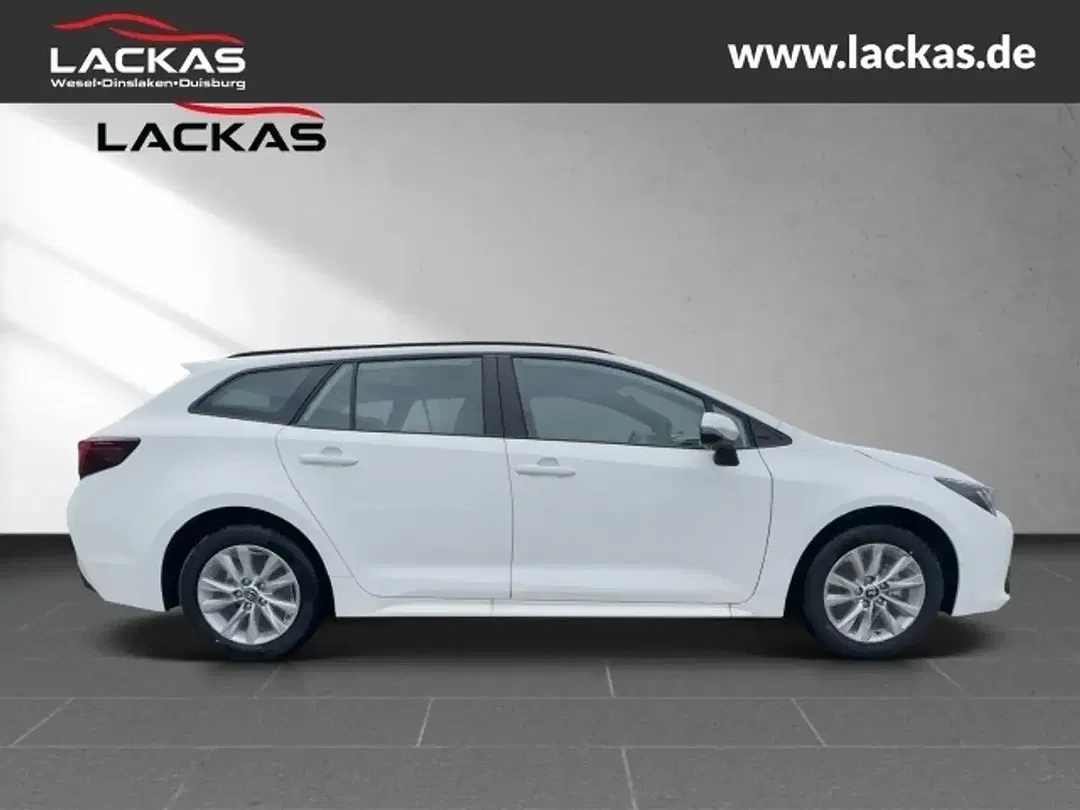 Toyota Corolla - Thumbnail 8
