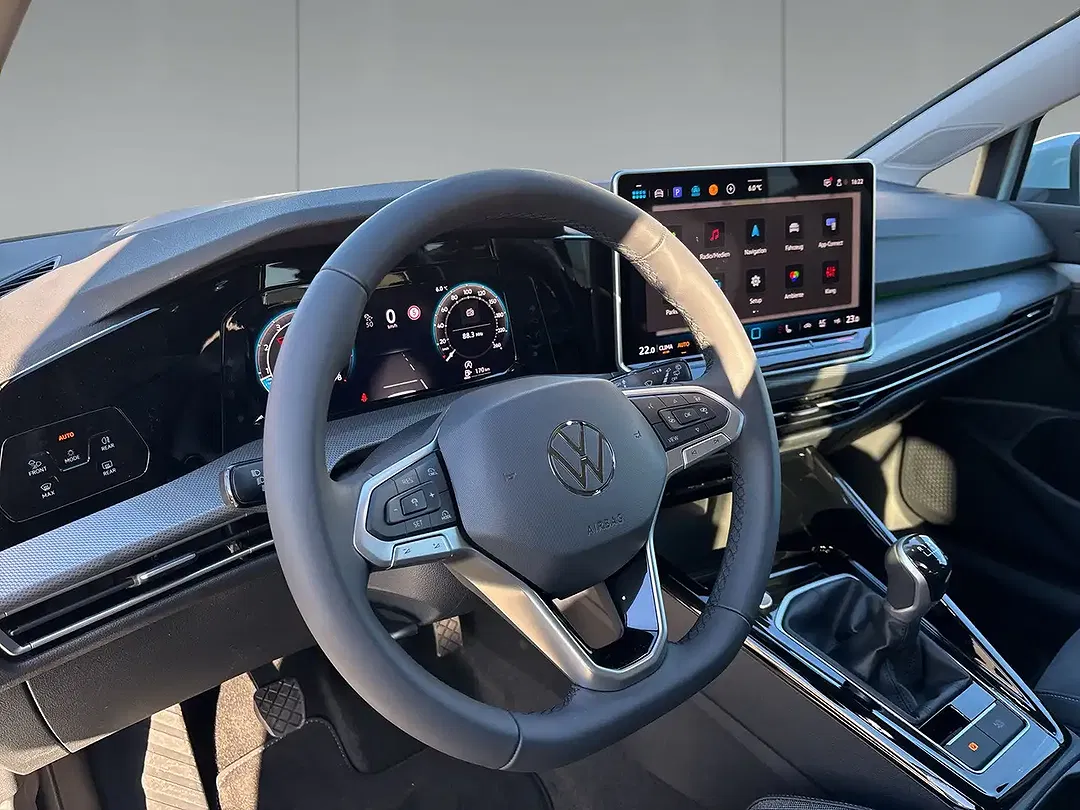 Volkswagen Golf - Thumbnail 8