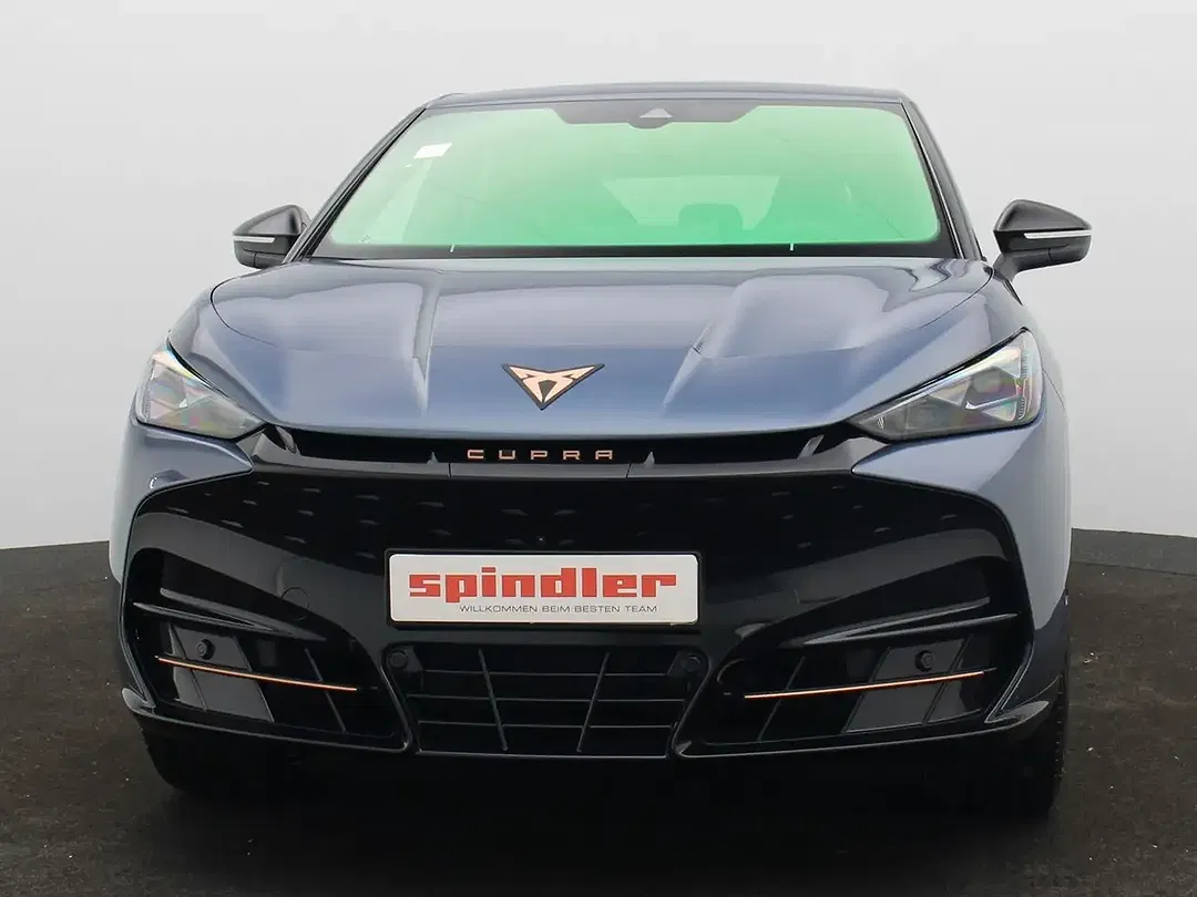 CUPRA Tavascan - Thumbnail 2