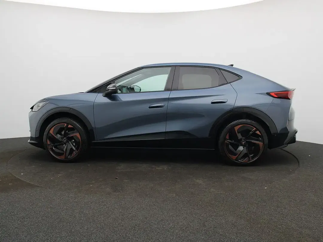 CUPRA Tavascan - Thumbnail 3