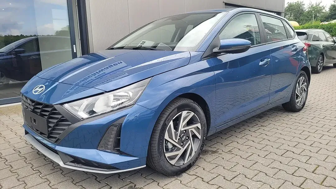 Hyundai i20 - Thumbnail 1