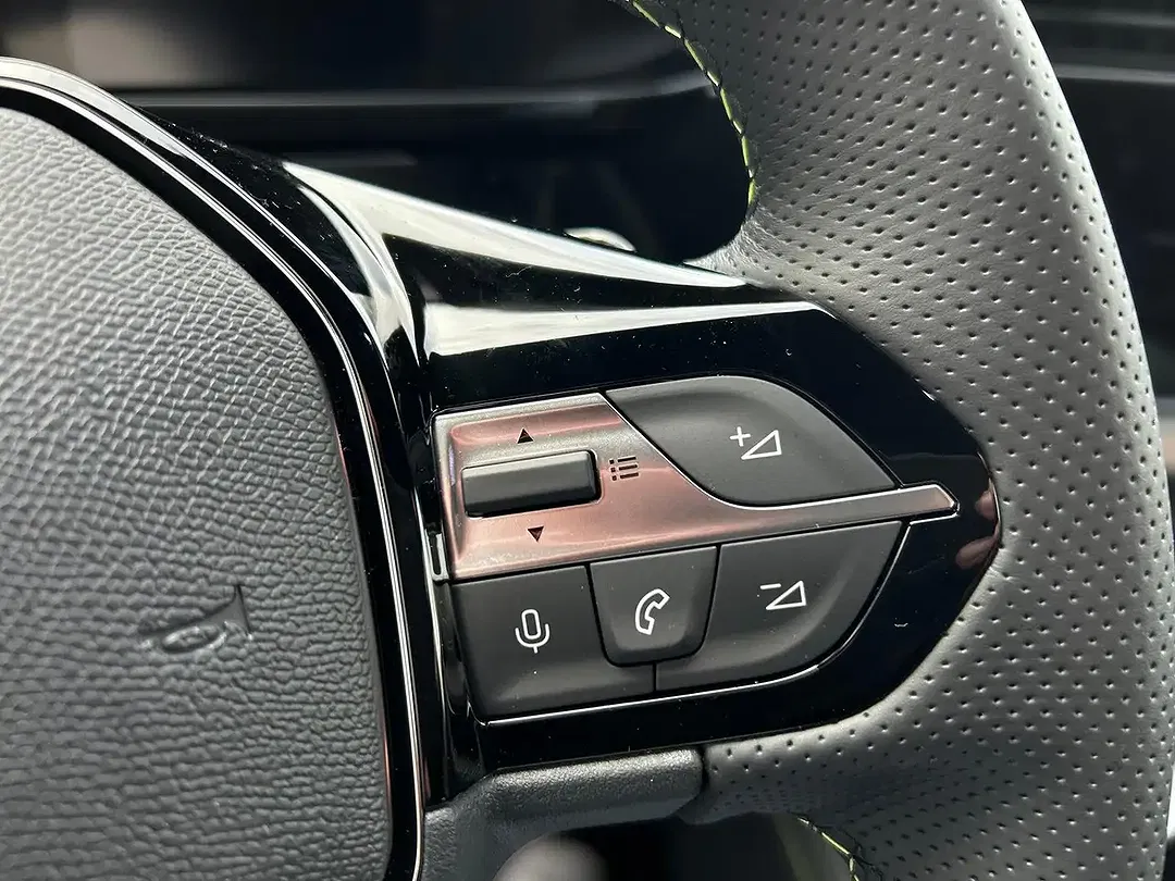 Peugeot 308 - Thumbnail 15