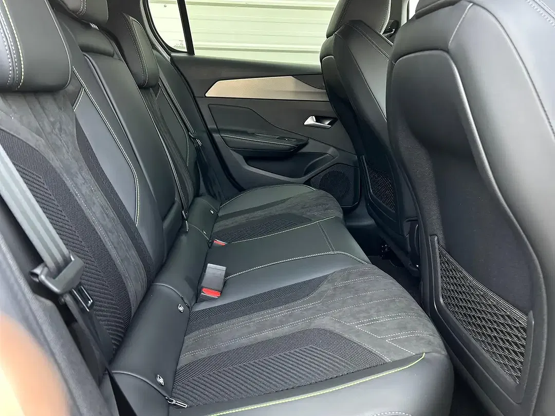 Peugeot 308 - Thumbnail 6