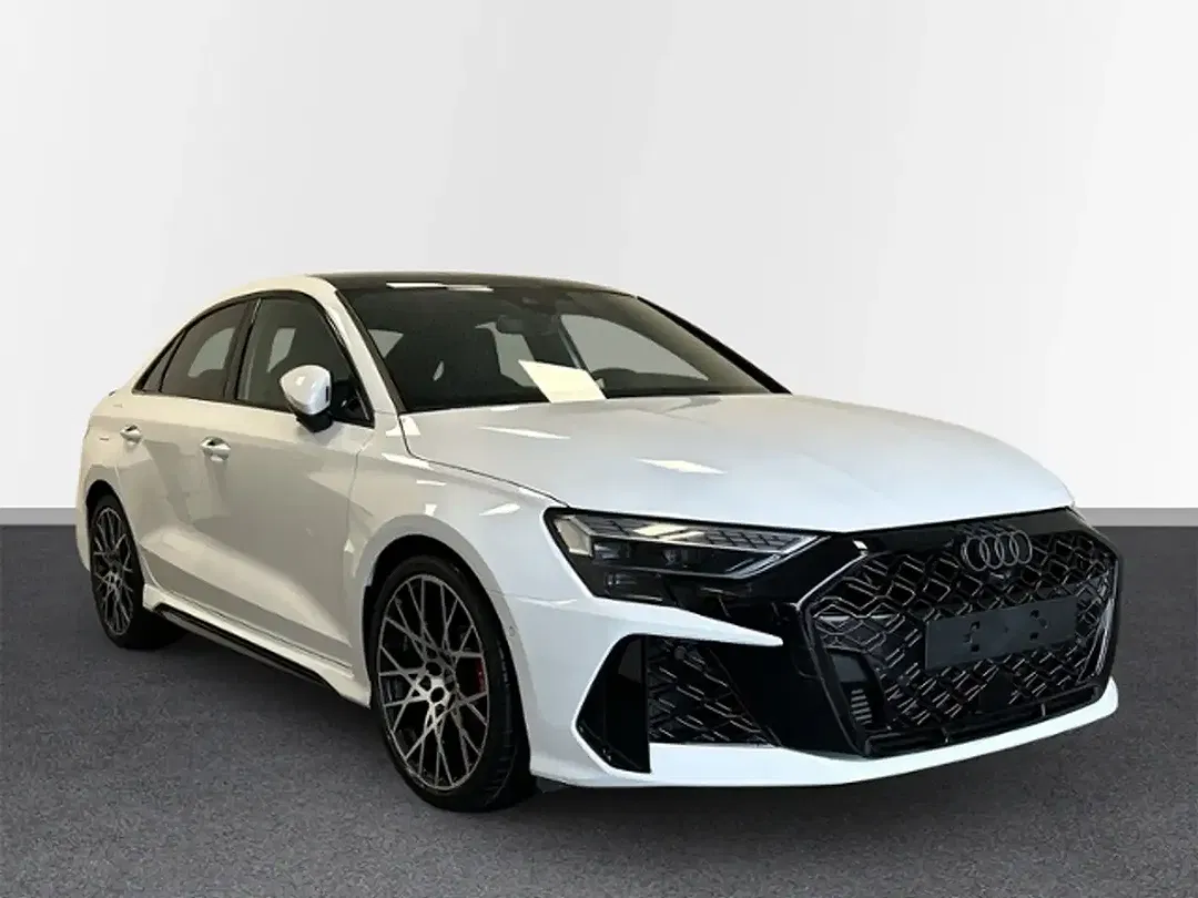 Audi RS3 - Thumbnail 3