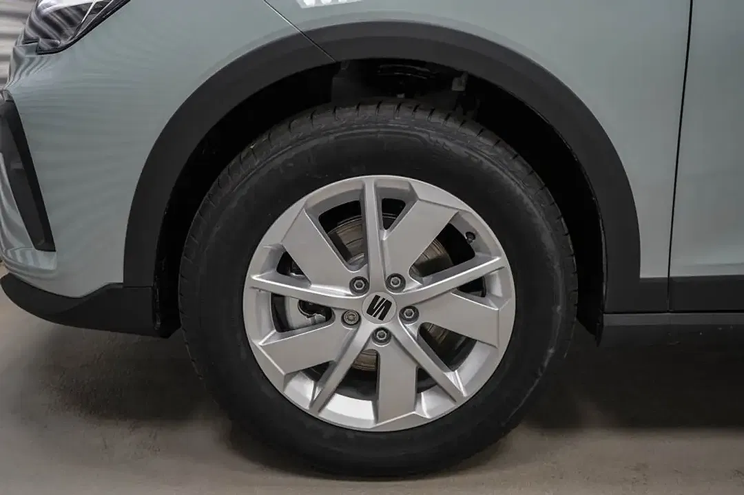 SEAT Arona - Thumbnail 5