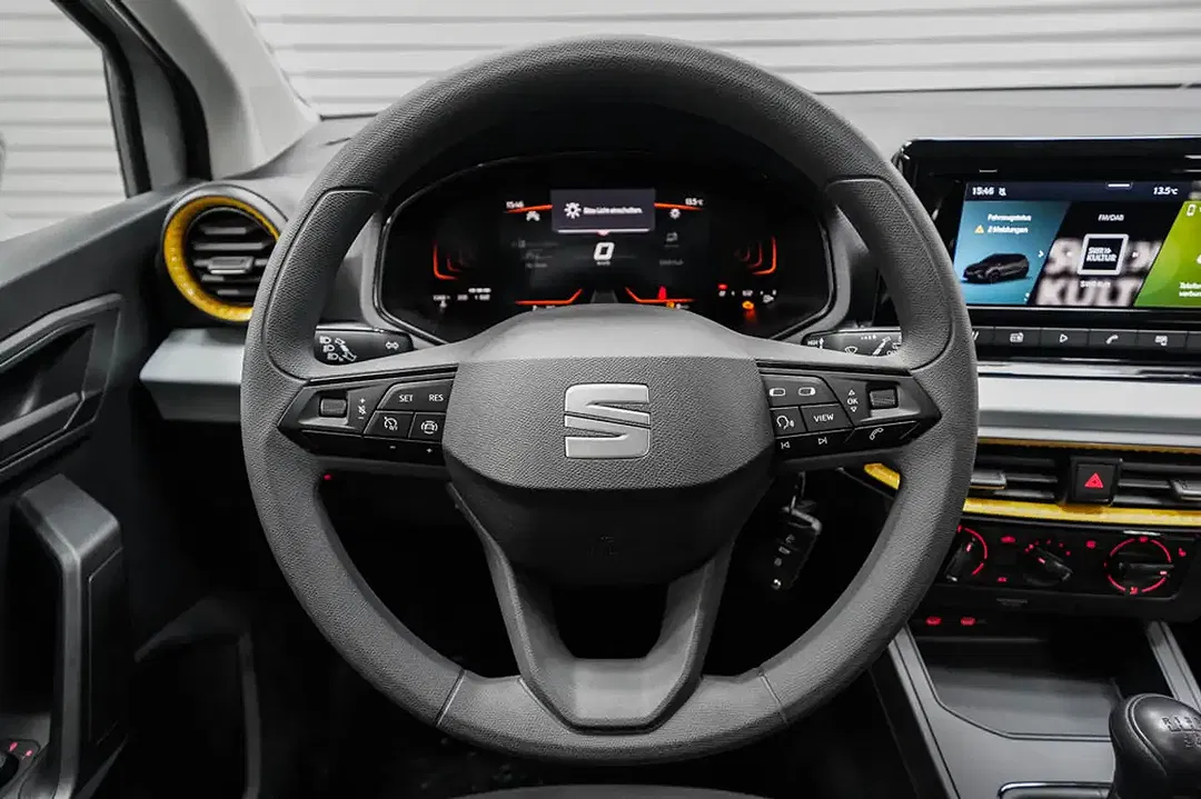 SEAT Arona - Thumbnail 9