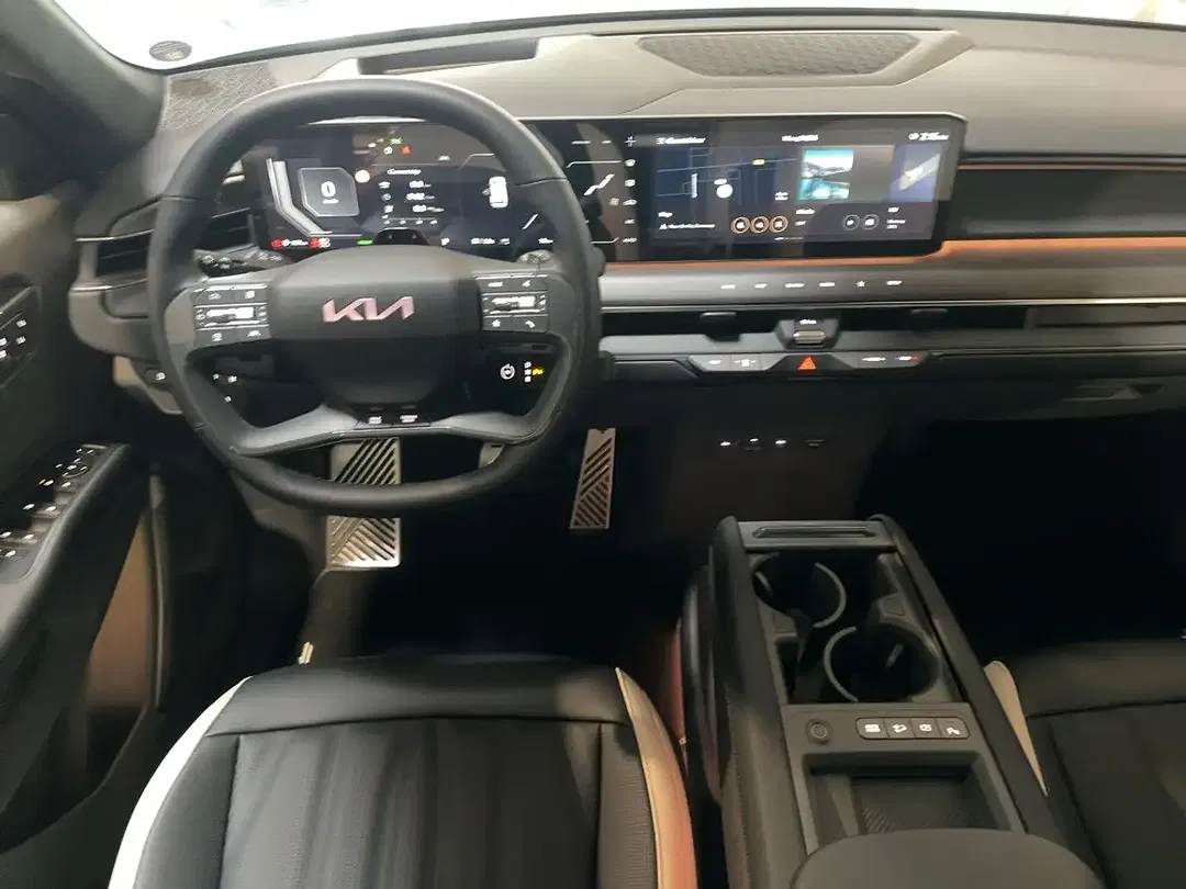 Kia EV9 - Thumbnail 9