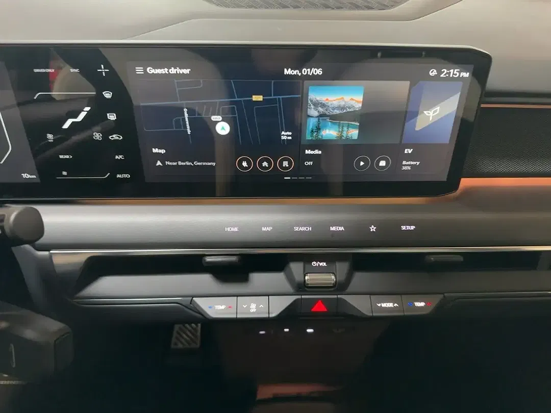 Kia EV9 - Thumbnail 11