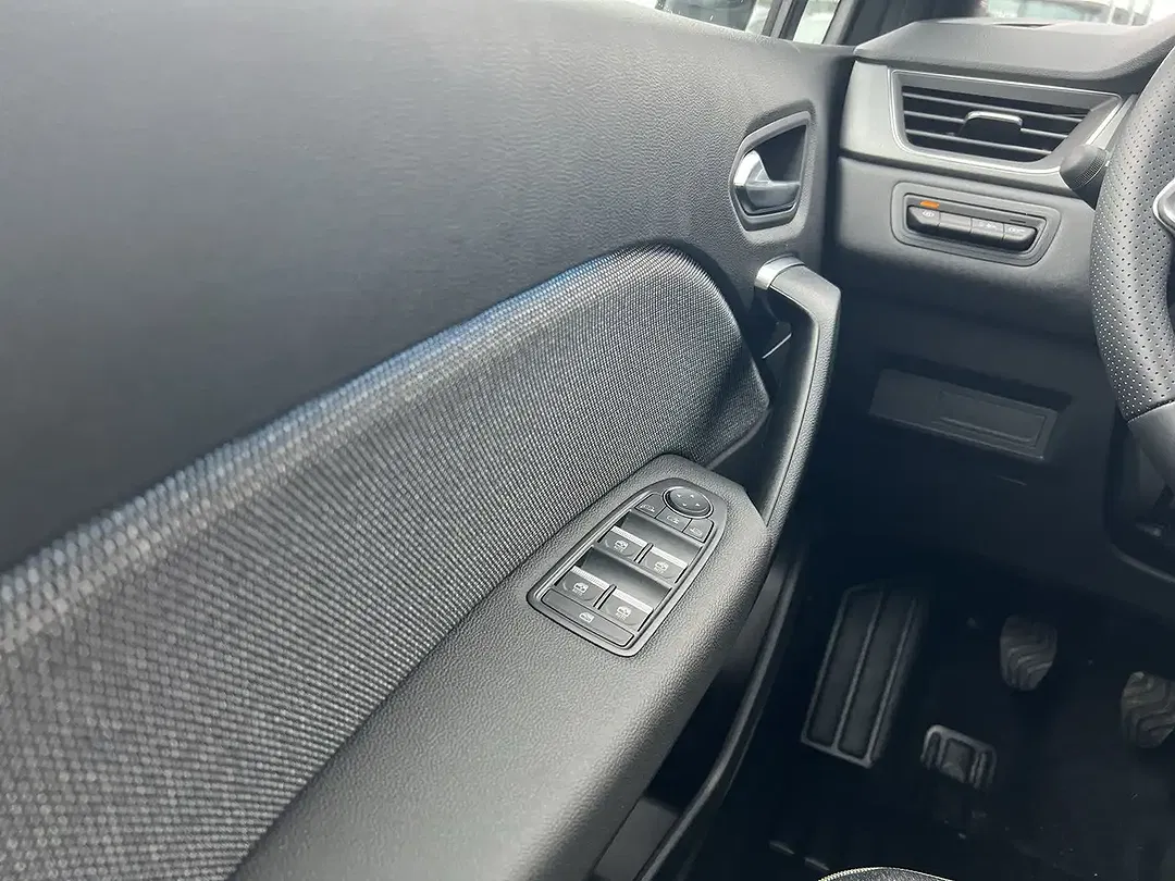 Renault Captur - Thumbnail 13