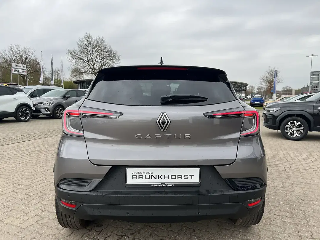Renault Captur - Thumbnail 2