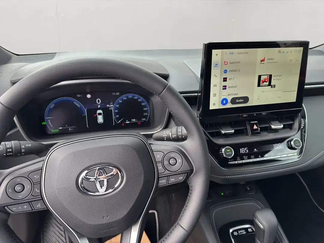 Toyota Corolla - Thumbnail 11