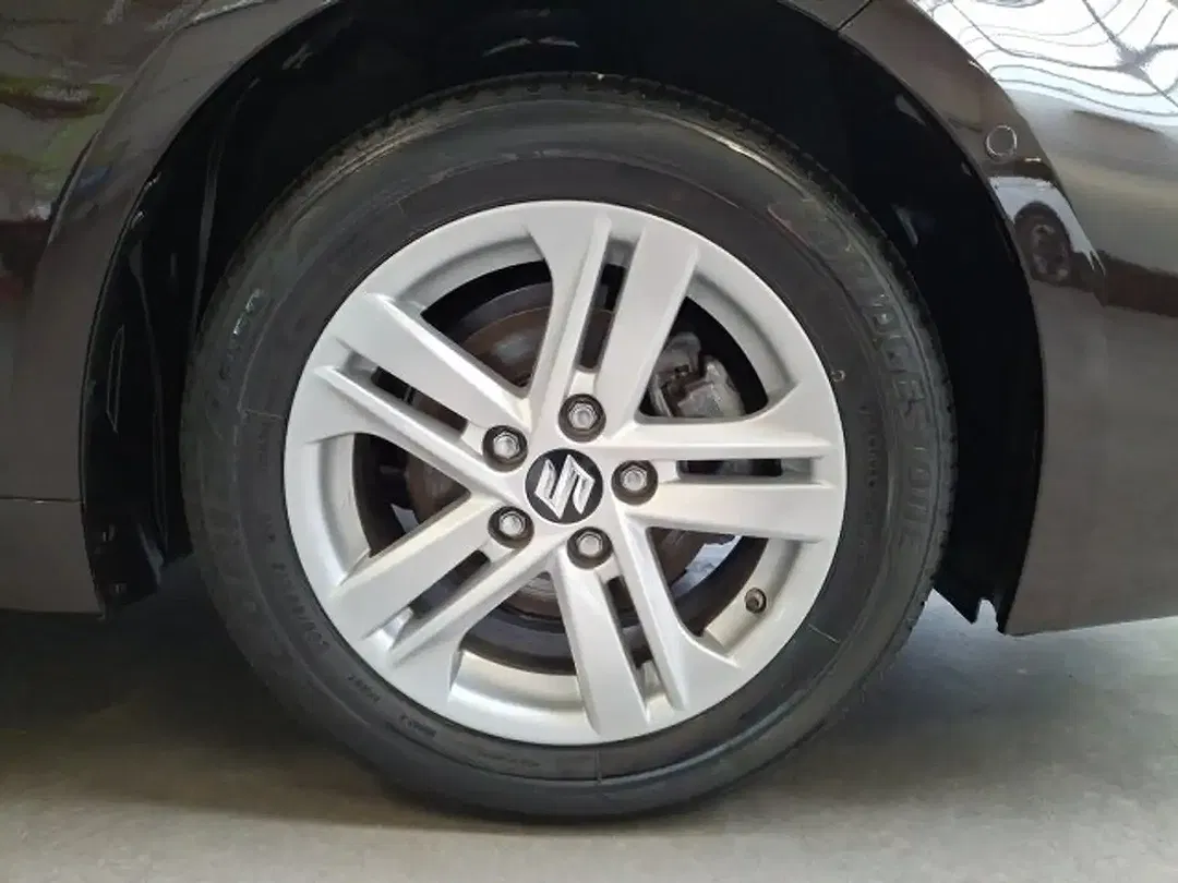 Suzuki Swace - Thumbnail 5