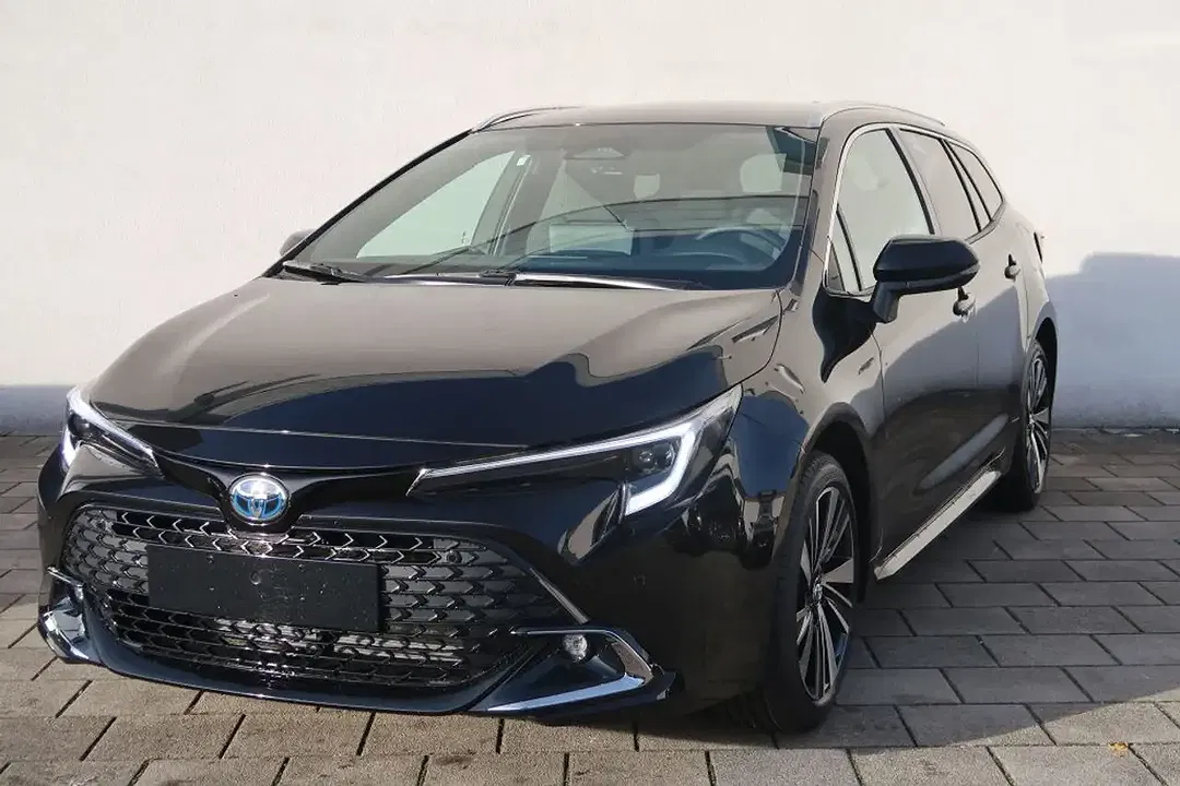 Toyota Corolla - Thumbnail 1