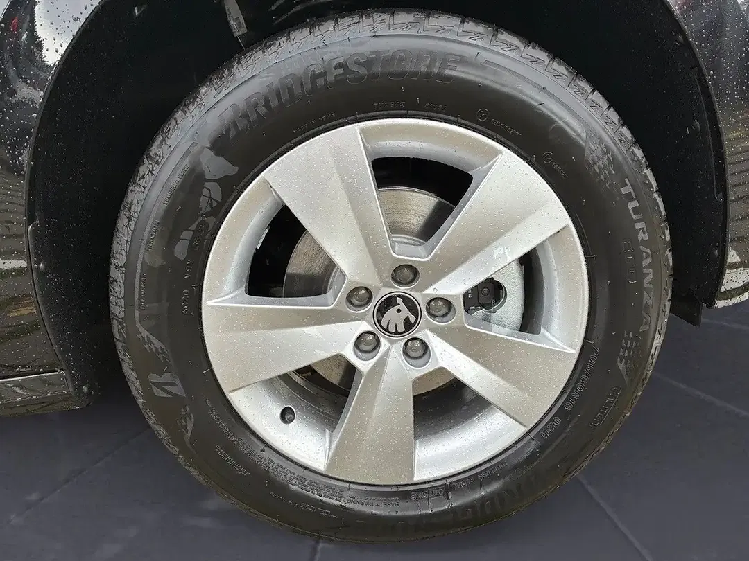 Skoda Kamiq - Thumbnail 9