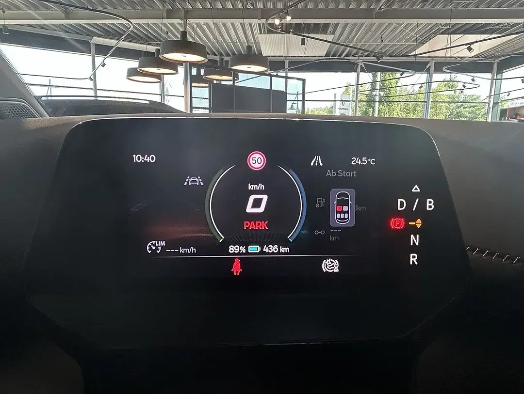 CUPRA Born - Thumbnail 14
