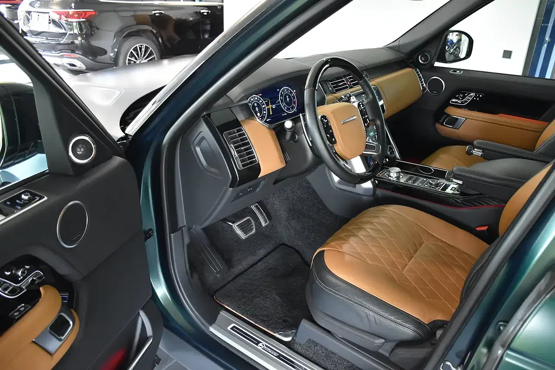 Land Rover Range Rover - Thumbnail 11