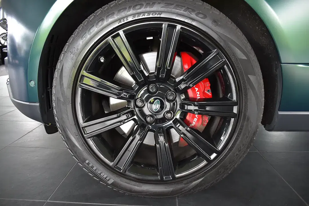 Land Rover Range Rover - Thumbnail 7