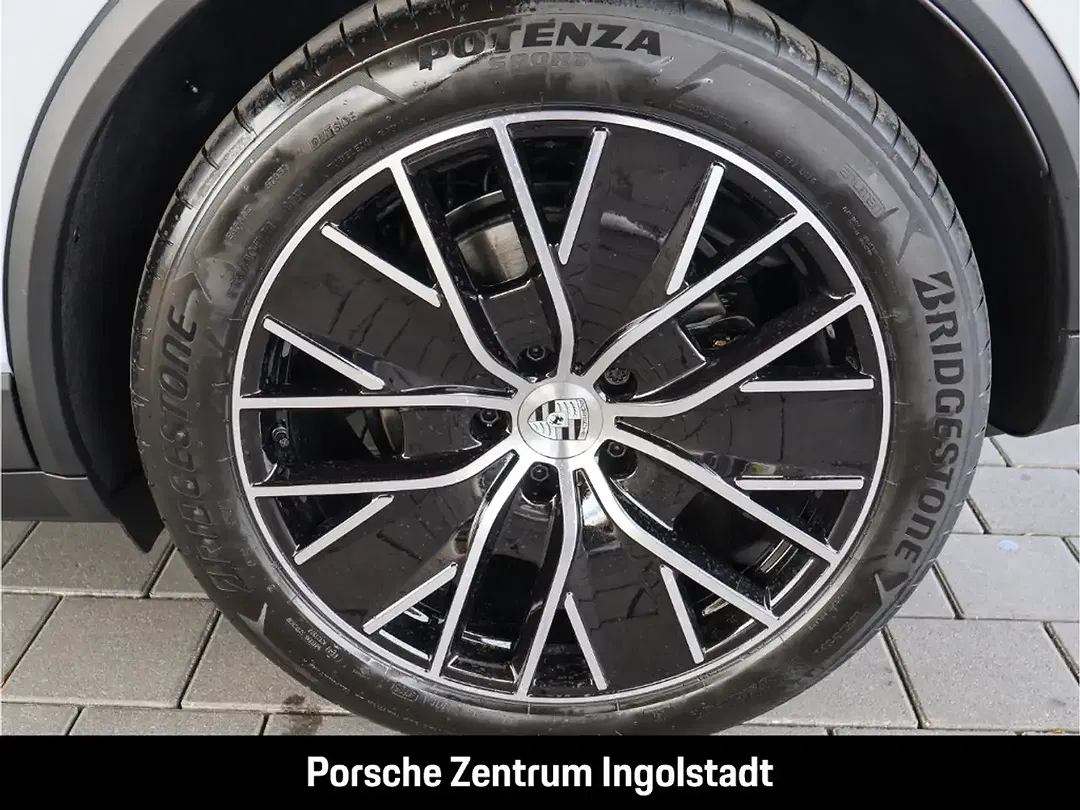 Porsche Macan - Thumbnail 9