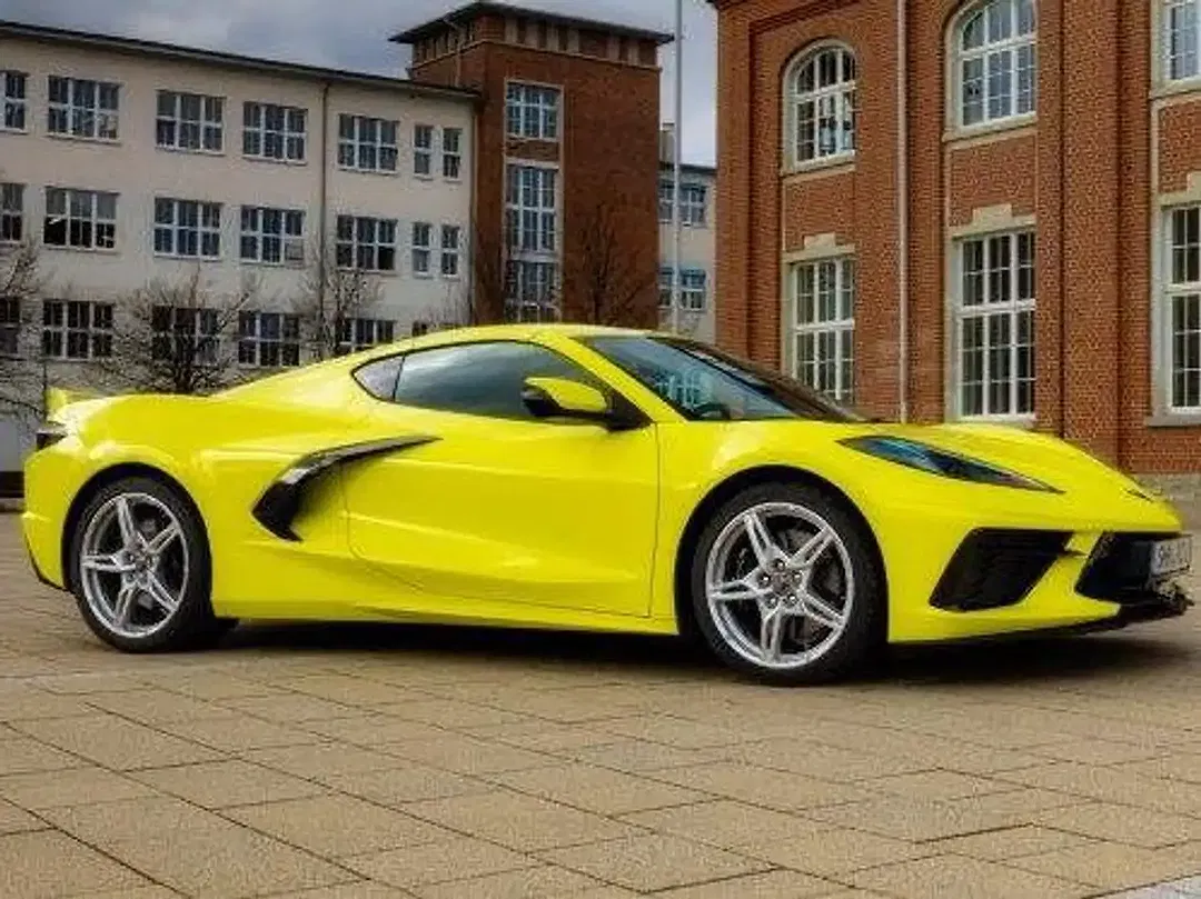 Corvette C8 - Thumbnail 6