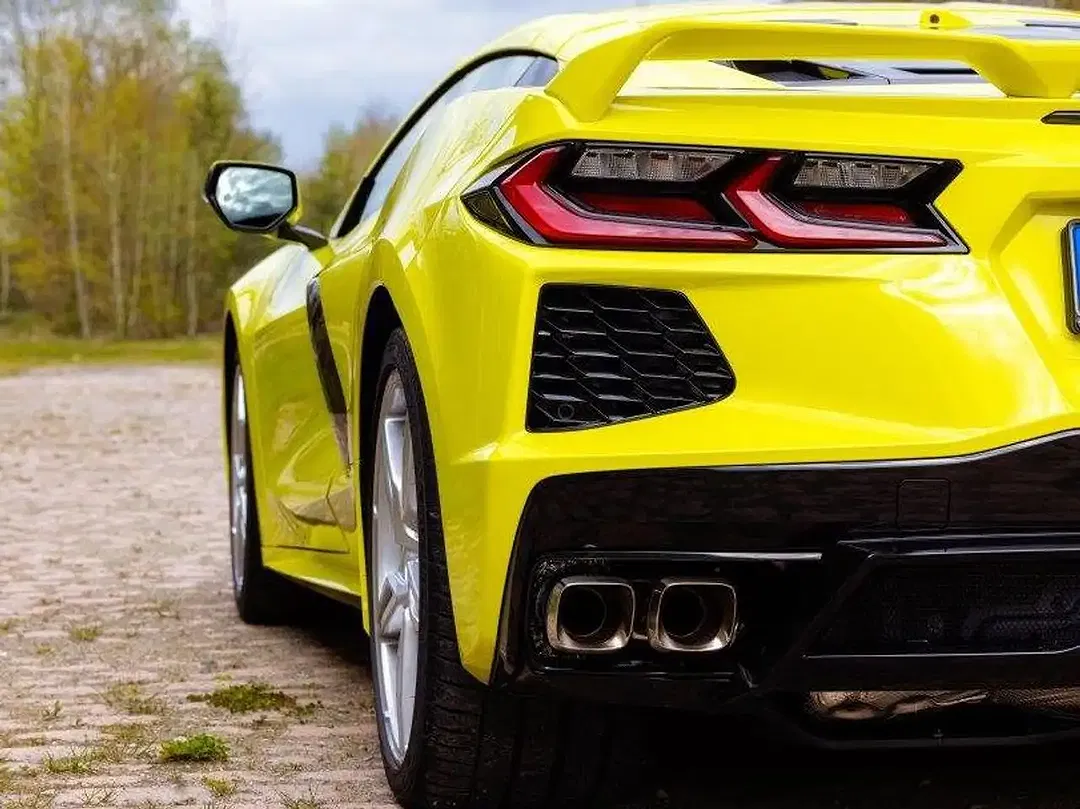 Corvette C8 - Thumbnail 2