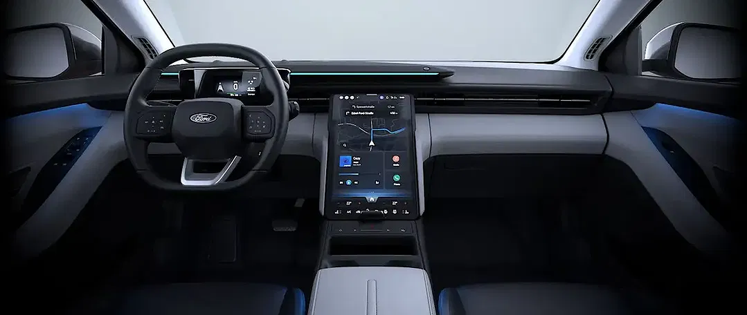 Ford Explorer - Thumbnail 5