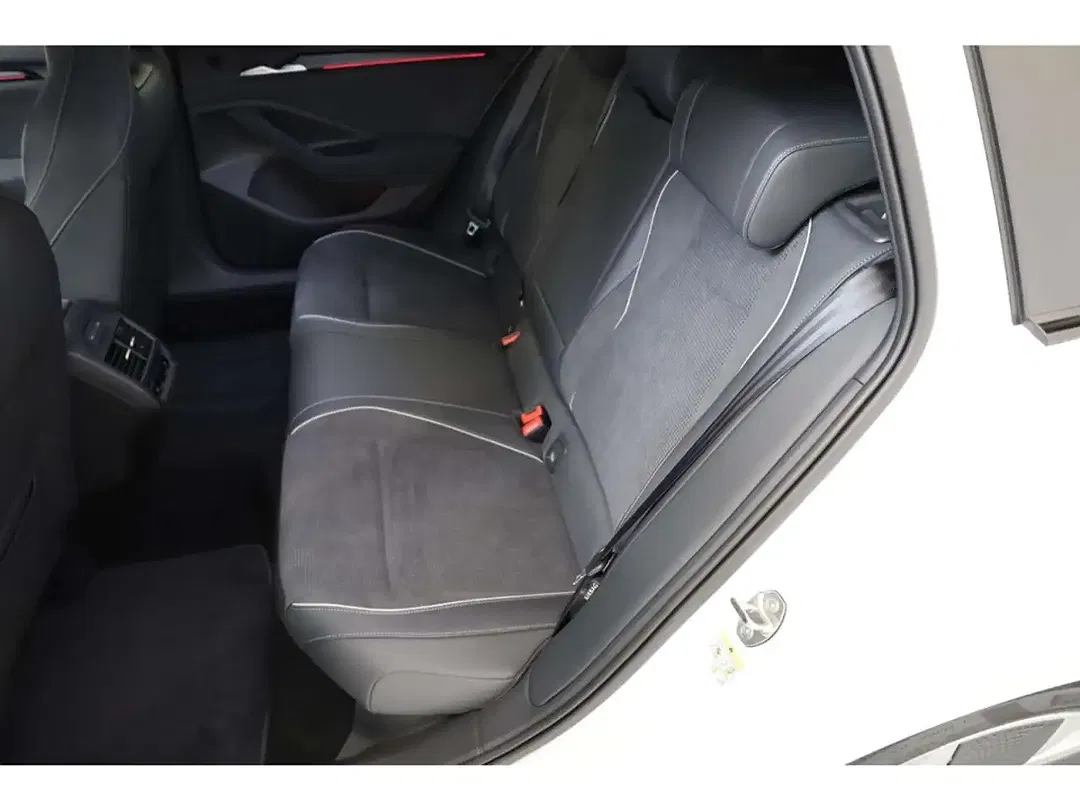 Skoda Superb - Thumbnail 14