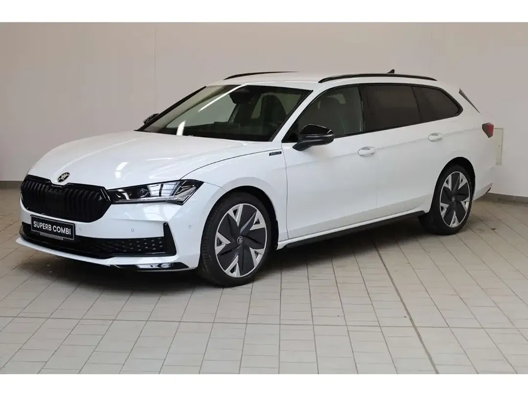 Skoda Superb - Thumbnail 1