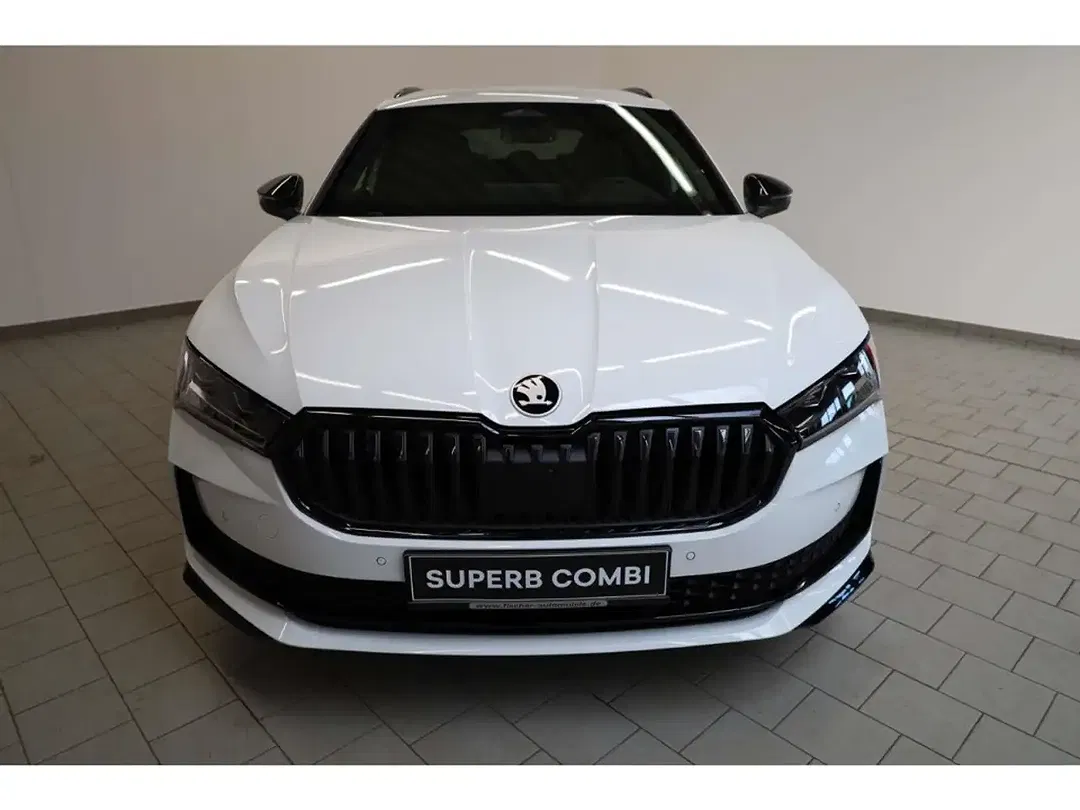 Skoda Superb - Thumbnail 2