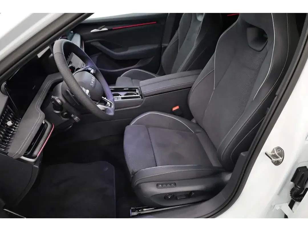 Skoda Superb - Thumbnail 5