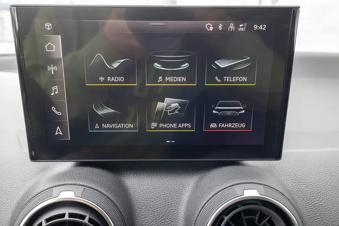 Audi Q2 - Thumbnail 11