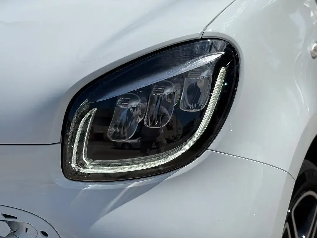 smart forFour - Thumbnail 5
