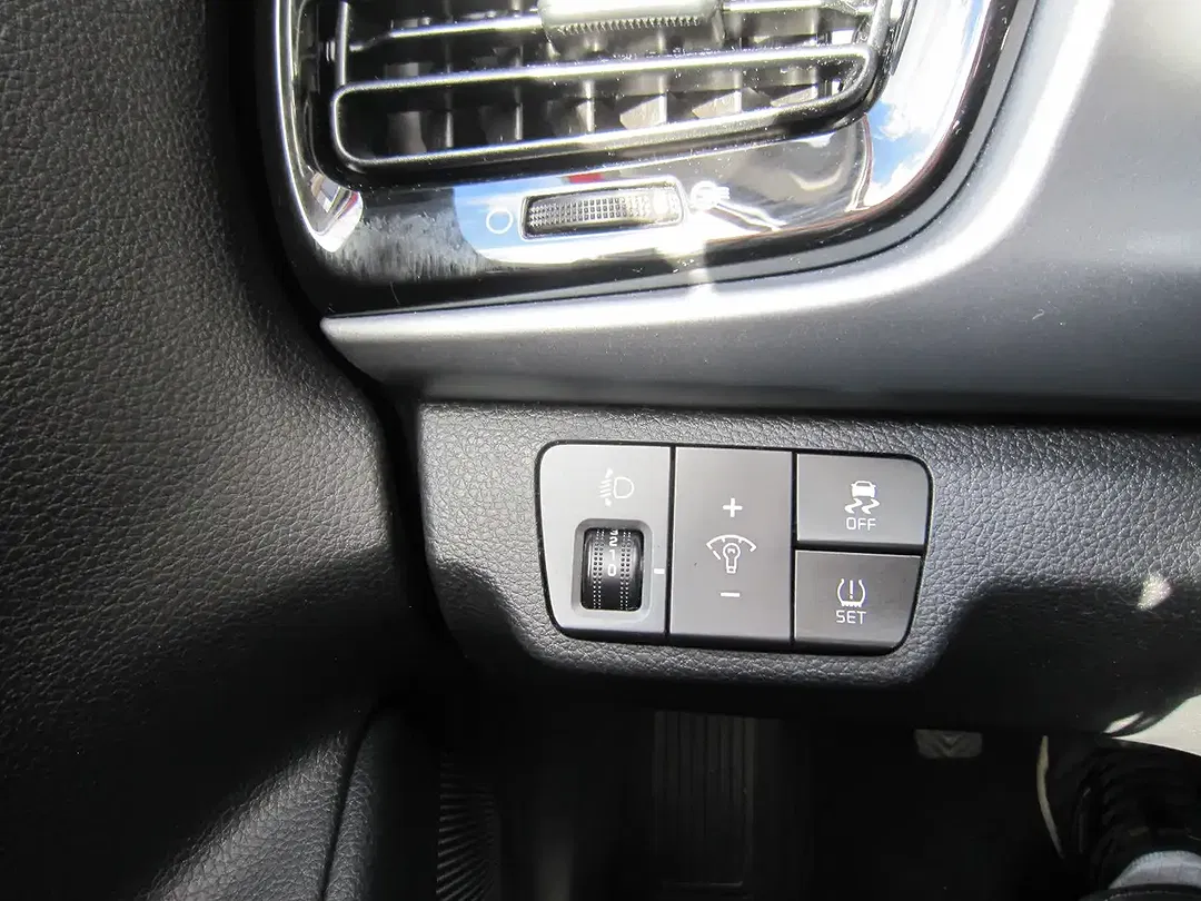 Kia Rio - Thumbnail 6