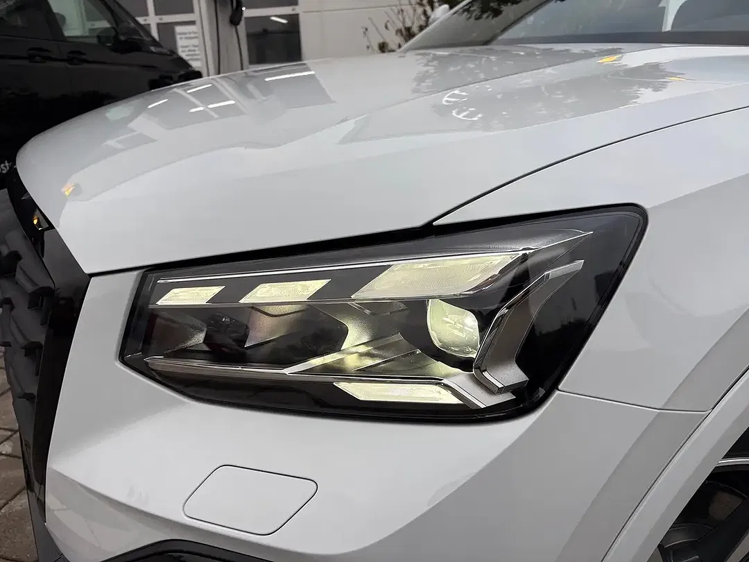 Audi Q2 - Thumbnail 6