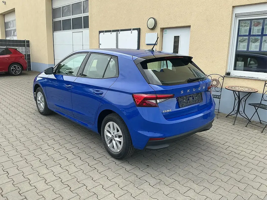 Skoda Fabia - Thumbnail 4