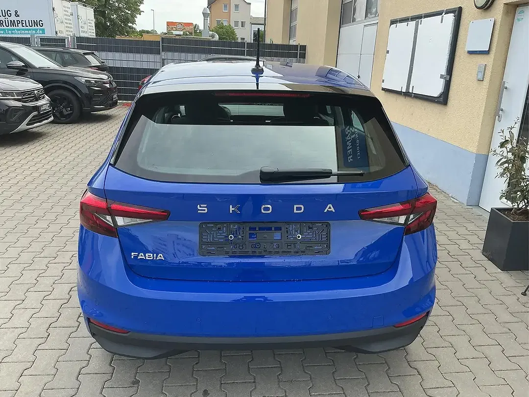 Skoda Fabia - Thumbnail 5