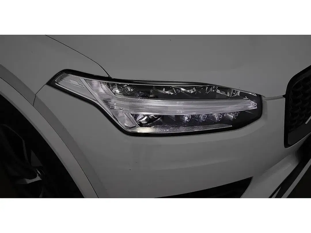 Volvo XC90 - Thumbnail 8