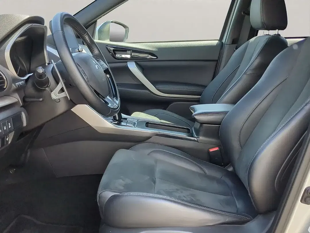 Mitsubishi Eclipse Cross - Thumbnail 9