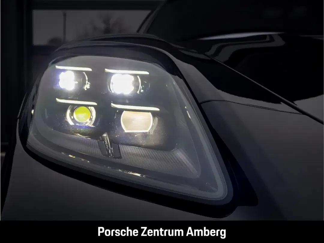 Porsche Panamera - Thumbnail 10